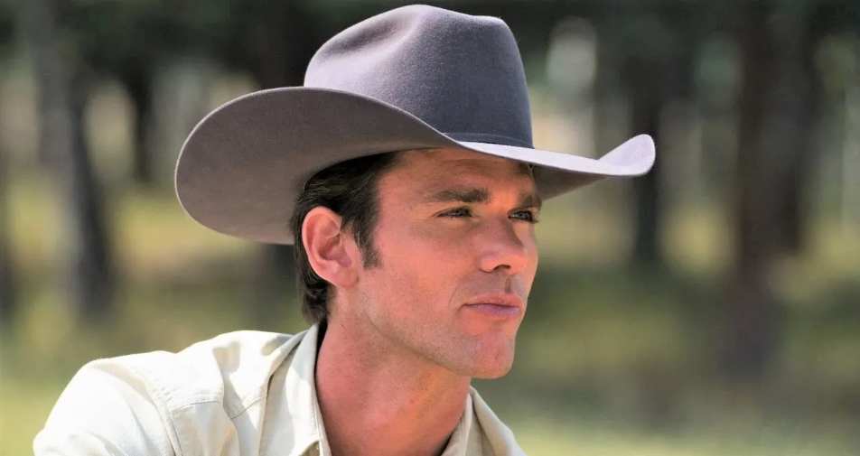 Kevin McGarry As Mitch Cutty on Heartland
